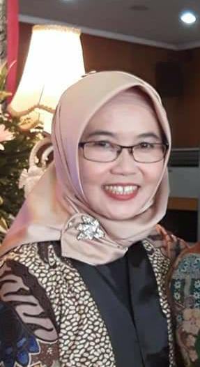 Foto Ibu Yani Trisnawati